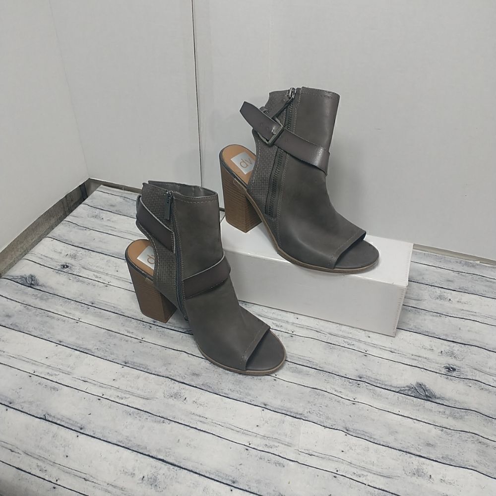 Women's SZ 11 DV Teisha Boots Dolce Vita Brown. - Picture 5 of 11